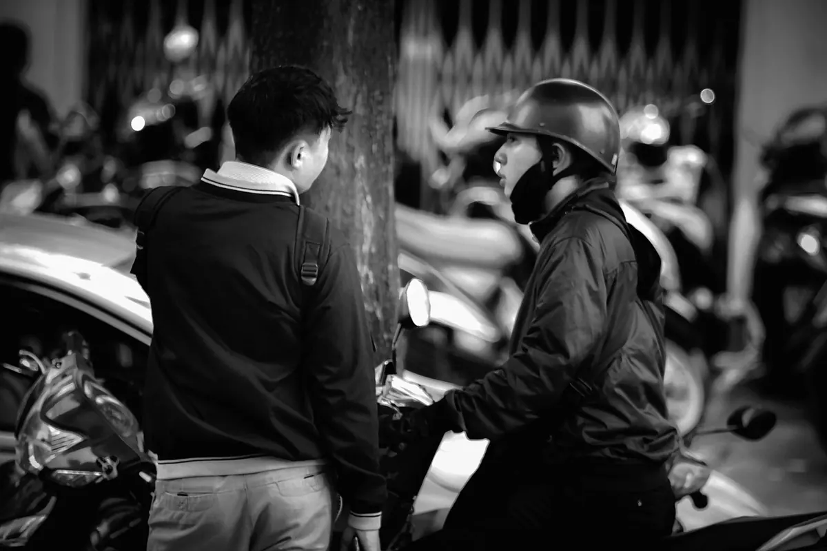 How to Write Dialogue That Sounds Natural: A Fiction Writer's Guide